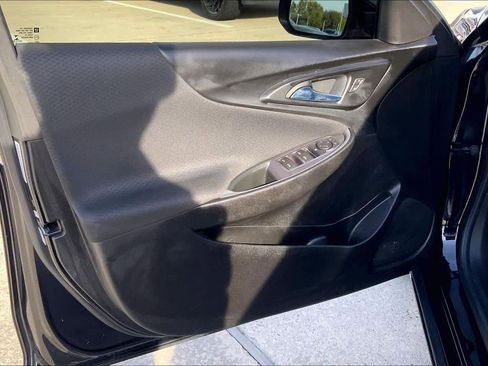 Used 2022 Chevrolet Malibu LT image 21