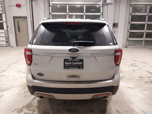 Used 2016 Ford Explorer XLT w/ Equipment Group 202A image 23