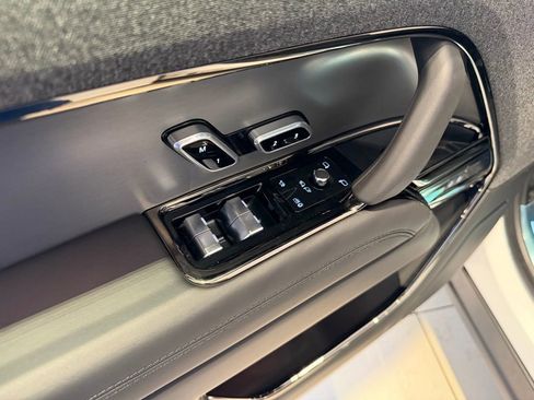 New 2025 Land Rover Range Rover Sport Dynamic SE image 27