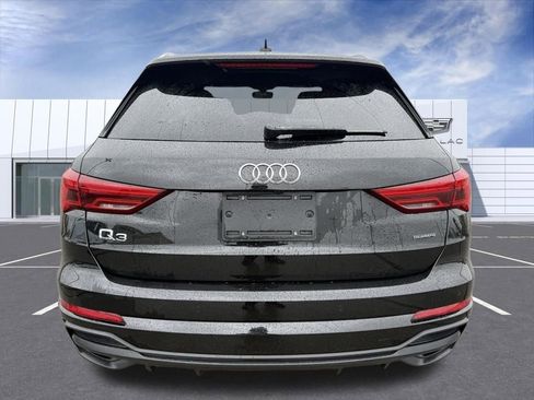 Used 2025 Audi Q3 2.0T Premium image 12