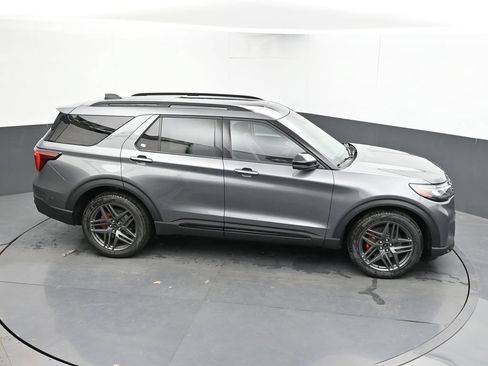New 2026 Ford Explorer Platinum w/ LUX Leather Package AWD/4WD image 39