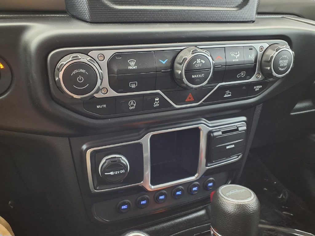 Used 2023 Jeep Gladiator Sport AWD/4WD image 10