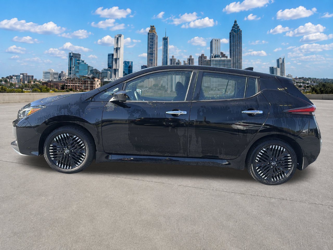Certified 2023 Nissan Leaf SV Plus FWD image 2
