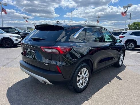 Used 2023 Ford Escape Active AWD/4WD image 5