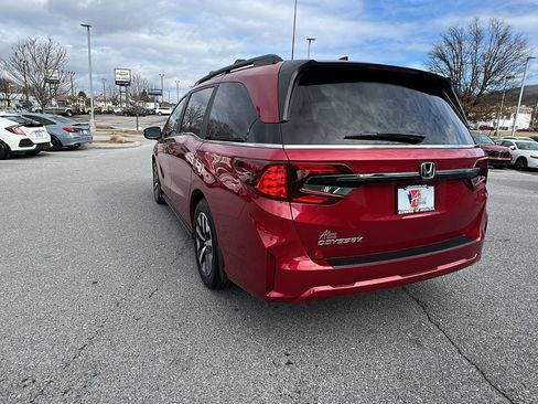 New 2026 Honda Odyssey EX-L image 6