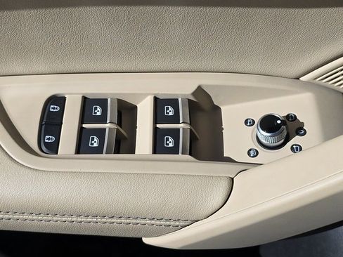 Certified 2023 Audi Q5 2.0T Premium Plus w/ Premium Plus Package image 19