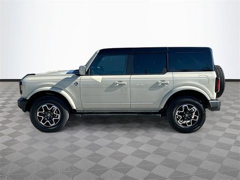 Used 2025 Ford Bronco Outer Banks image 8