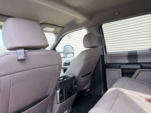 Used 2022 Ford F450 XLT AWD/4WD image 16