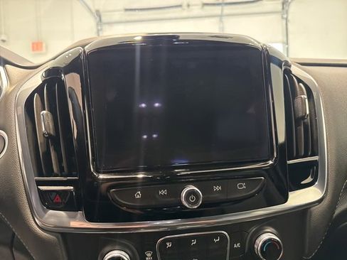 Certified 2023 Chevrolet Traverse LT w/ LT Premium Package image 22