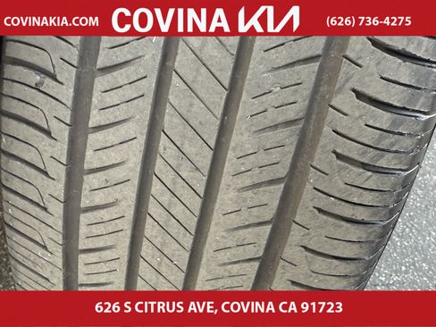 Used 2025 Nissan Sentra SV w/ All-Weather Package image 30