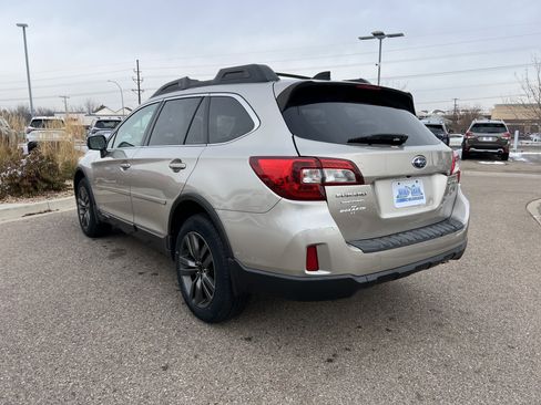 Used 2016 Subaru Outback 3.6R Limited image 13