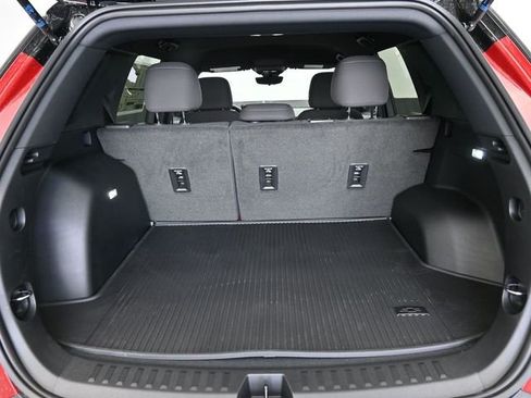 New 2026 Chevrolet Equinox LT w/ Midnight Edition FWD image 39
