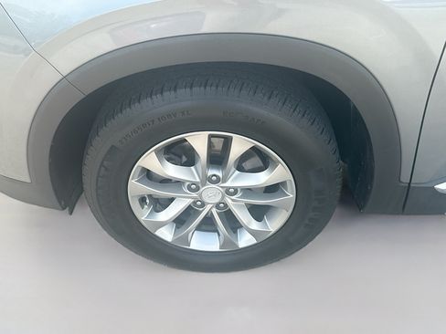 Used 2019 Hyundai Santa Fe SE FWD image 34
