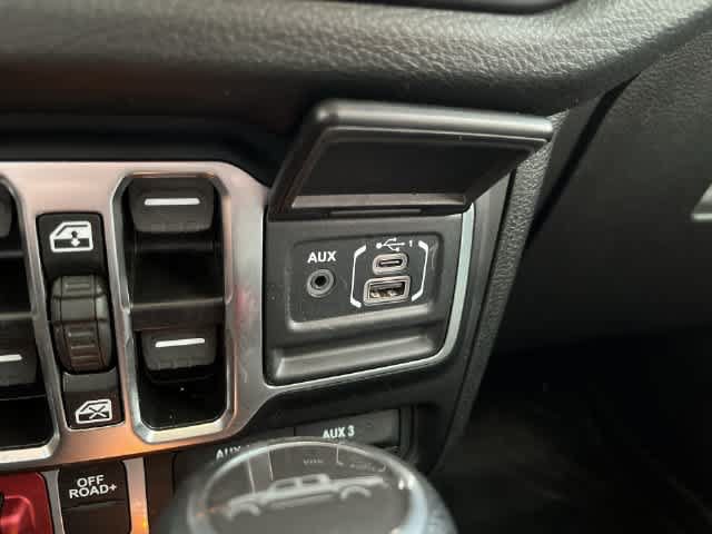 Used 2024 Jeep Gladiator Sport AWD/4WD image 26