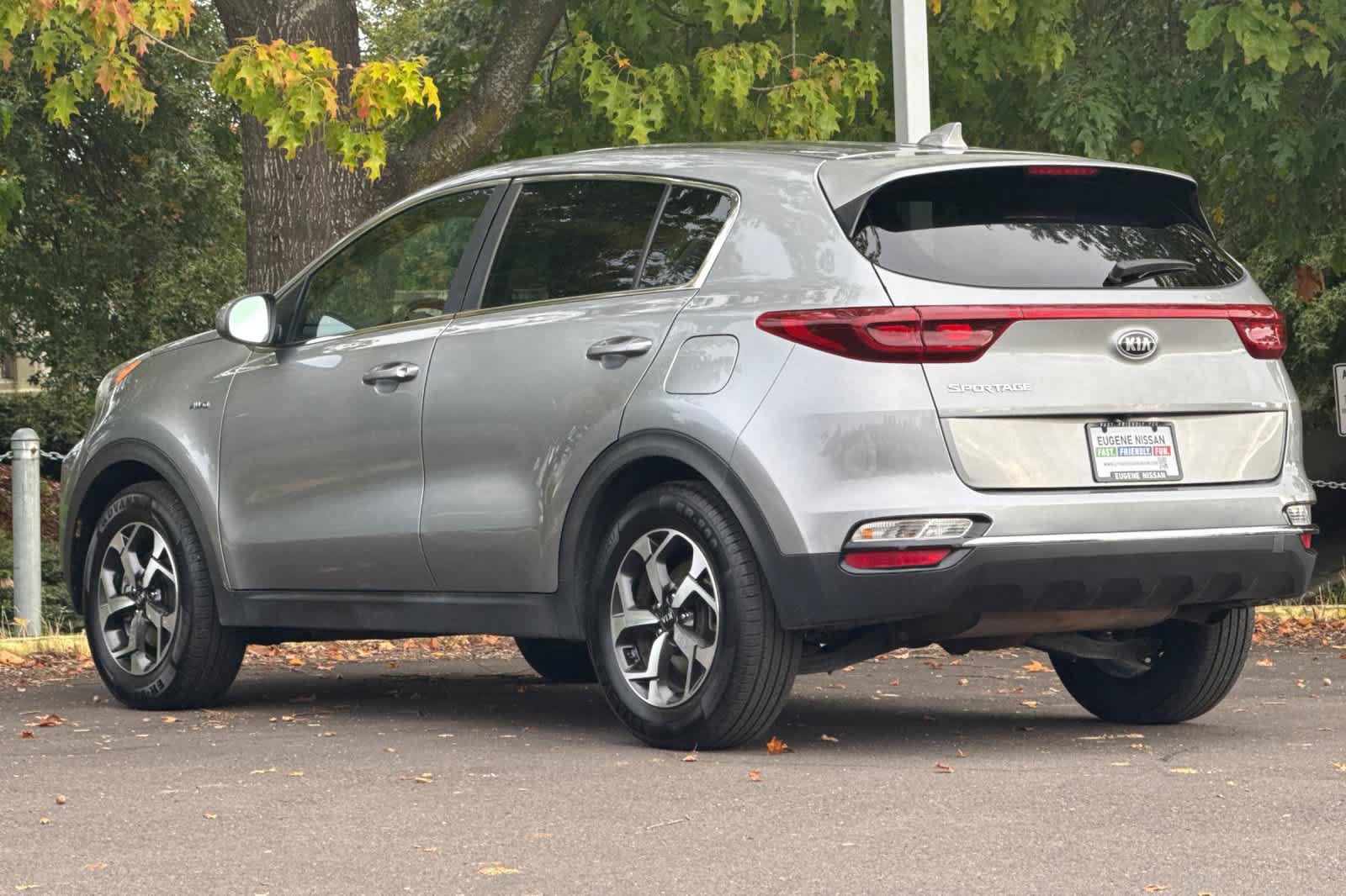 Used 2021 Kia Sportage LX AWD/4WD image 6