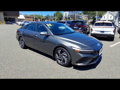 Certified 2025 Hyundai Elantra SEL