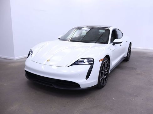 New 2024 Porsche Taycan image 10