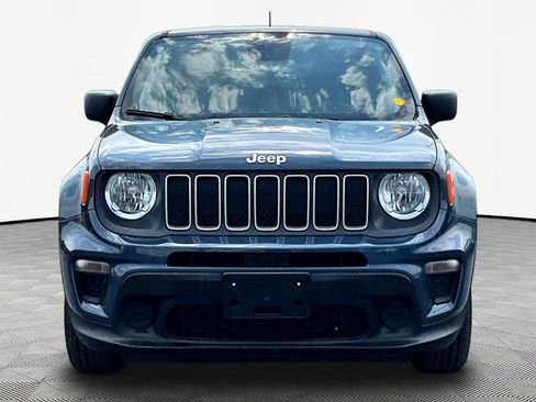 Used 2023 Jeep Renegade Latitude AWD/4WD image 2