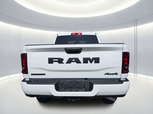 New 2026 RAM 2500 Big Horn AWD/4WD image 4