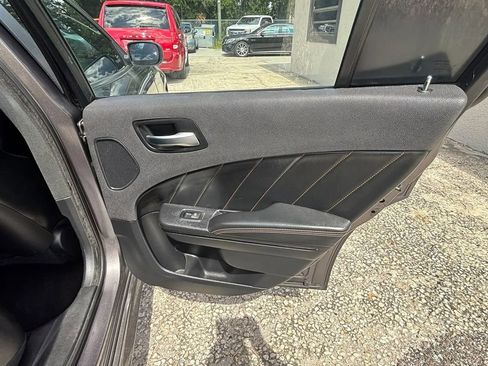 Used 2017 Dodge Charger R/T RWD image 13