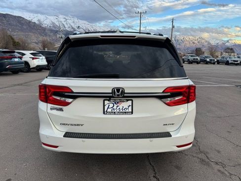Used 2022 Honda Odyssey Elite image 4