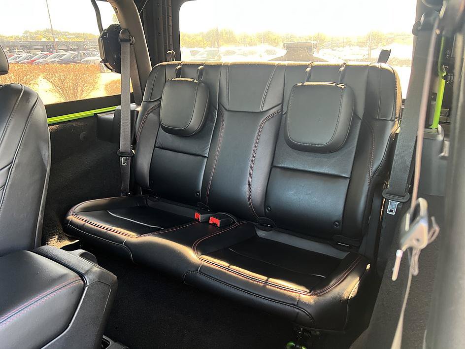 Used 2019 Jeep Wrangler Rubicon w/ Steel Bumper Group AWD/4WD image 14