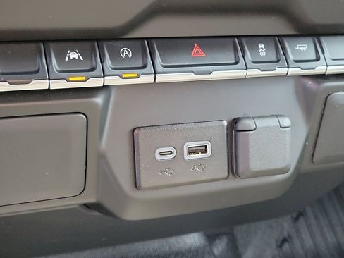 Used 2026 Chevrolet Silverado 1500 W/T w/ WT Value Package image 9