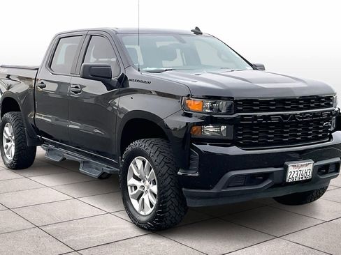 Used 2021 Chevrolet Silverado 1500 Custom w/ LPO, Dark Essentials Package image 2