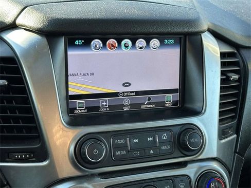 Used 2017 Chevrolet Suburban LT w/ LT Signature Package image 7