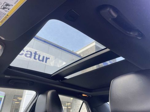 Used 2023 Chrysler 300 S image 11