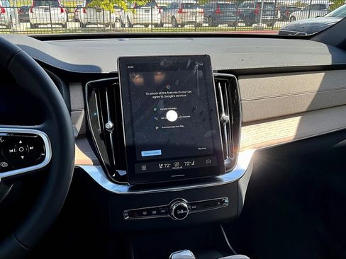 New 2026 Volvo XC90 B5 Plus w/ Protection Package Premier image 18