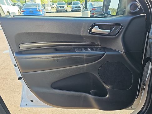 Used 2023 Dodge Durango SXT RWD image 30