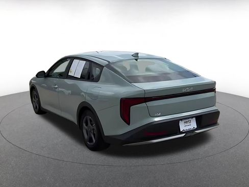 Used 2025 Kia K4 LXS image 12