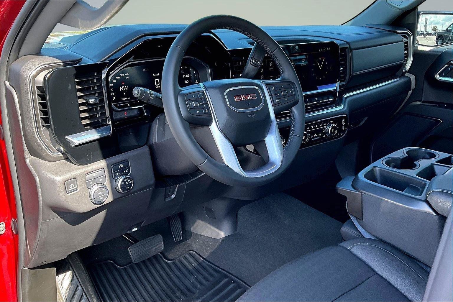 Used 2024 GMC Sierra 1500 Elevation AWD/4WD image 15