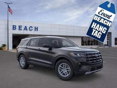 New 2026 Ford Explorer Active w/ Active Comfort Package RWD image 1