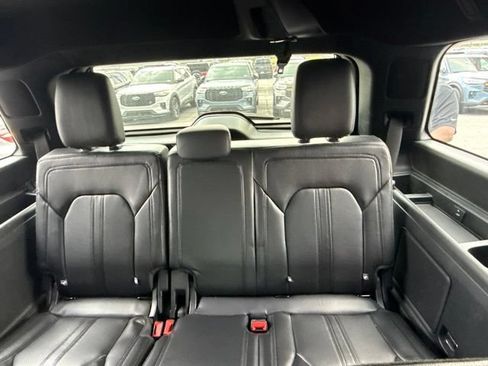 Used 2020 Ford Expedition Limited w/ Special Edition Package AWD/4WD image 9