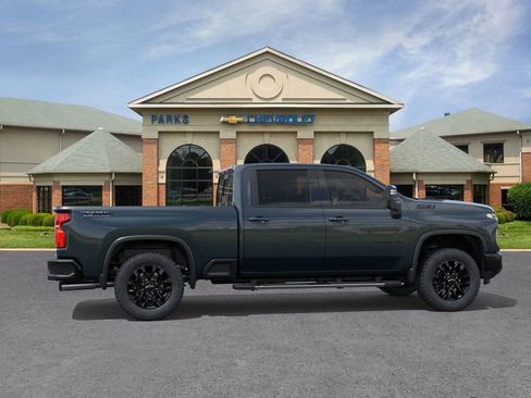 New 2026 Chevrolet Silverado 2500 LTZ w/ LTZ Plus Package AWD/4WD image 6