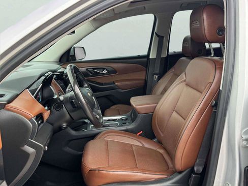 Used 2020 Chevrolet Traverse High Country AWD/4WD image 16