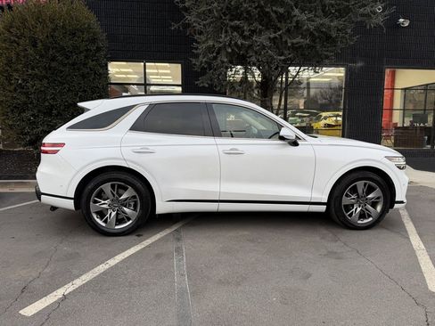 Used 2022 Genesis GV70 3.5T Sport w/ Sport Advanced Package image 20