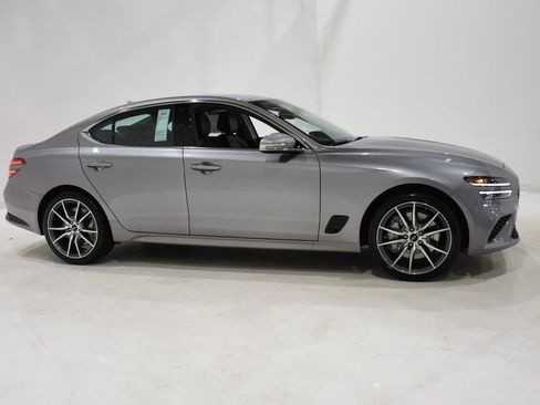 New 2026 Genesis G70 2.5T image 3