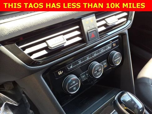 Used 2024 Volkswagen Taos SE image 16