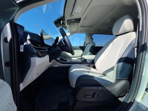 New 2026 Kia Carnival SX Prestige FWD image 18