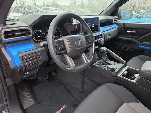 Used 2025 Toyota Tacoma TRD Off-Road AWD/4WD image 10