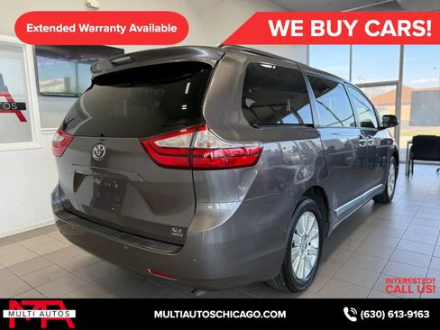 Used 2016 Toyota Sienna XLE Premium image 10
