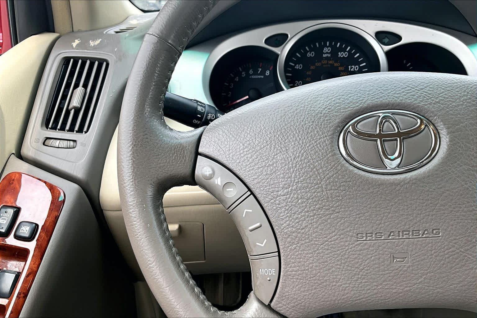 Used 2007 Toyota Highlander Limited AWD/4WD image 23