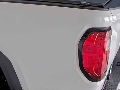 Used 2023 GMC Canyon Elevation w/ Convenience Package image 10