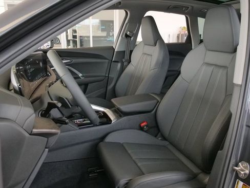 New 2025 Audi Q5 Premium Plus image 10