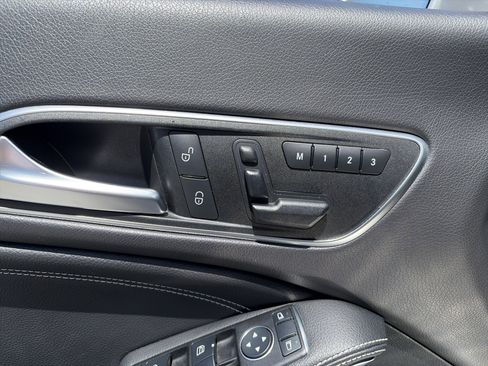Used 2016 Mercedes-Benz CLA 250 image 14