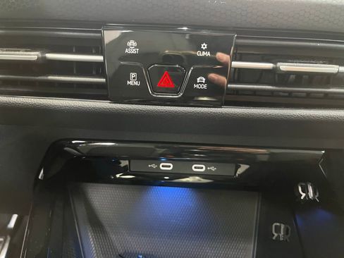 Certified 2024 Volkswagen GTI Autobahn image 17