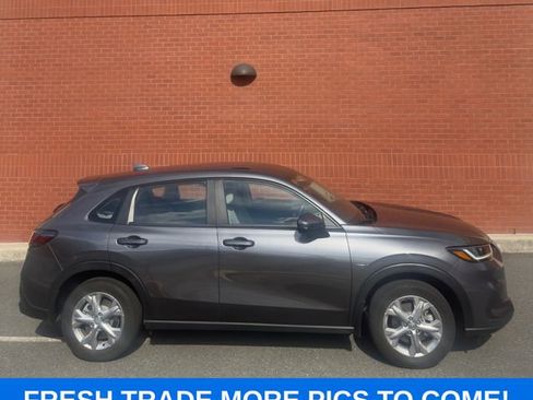 Used 2023 Honda HR-V LX image 1